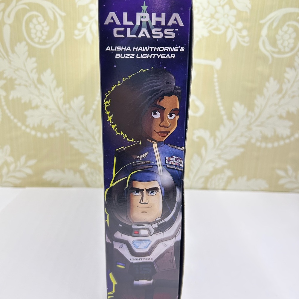 Alpha Class Lightyear Action Figure Set - Picture 2 of 6